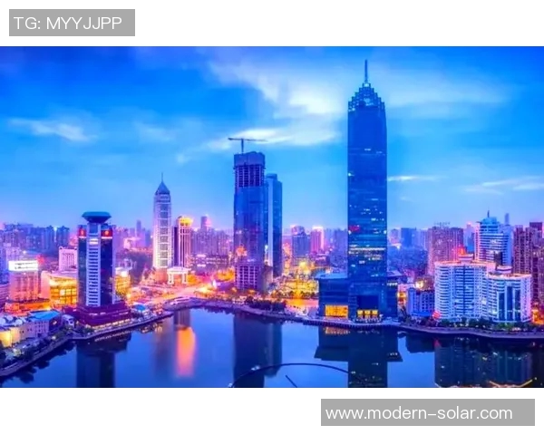 2015年上海与深圳对比视频回顾城市发展与文化差异