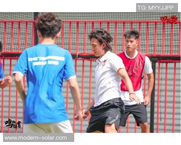 张骋宇的成长之路:从青涩少年到职场精英的蜕变与奋斗故事 张骋宇的成长之路:从青涩少年到职场精英的蜕变与奋斗故事