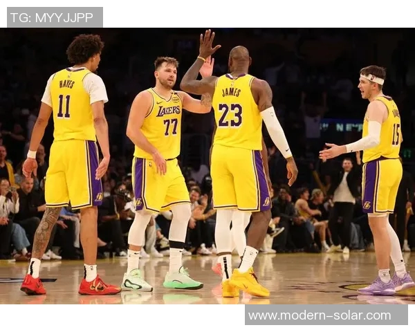 湖人对决掘金精彩回顾超清画面尽享篮球盛宴