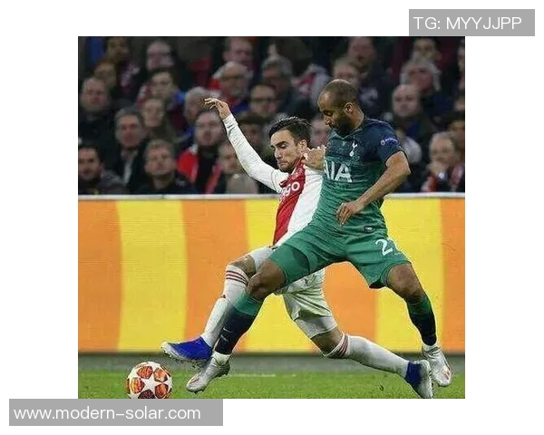 红牛战巴黎欧冠激战回顾与分析揭示球队实力与战术对决 红牛战巴黎欧冠激战回顾与分析揭示球队实力与战术对决