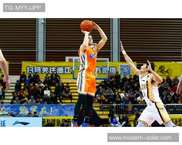 CBA北京与深圳激烈对抗回顾赛场冲突精彩瞬间分析 CBA北京与深圳激烈对抗回顾赛场冲突精彩瞬间分析