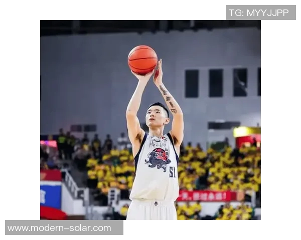 陈林坚的篮球之路：从青涩少年到职业赛场的辉煌蜕变与成长故事